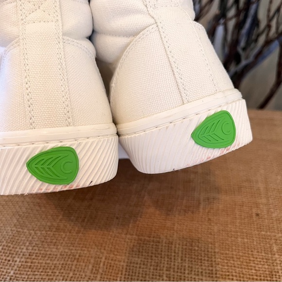 Cariuma OCA High Canvas Sneakers White Size 9 Women’s - Picture 5 of 13
